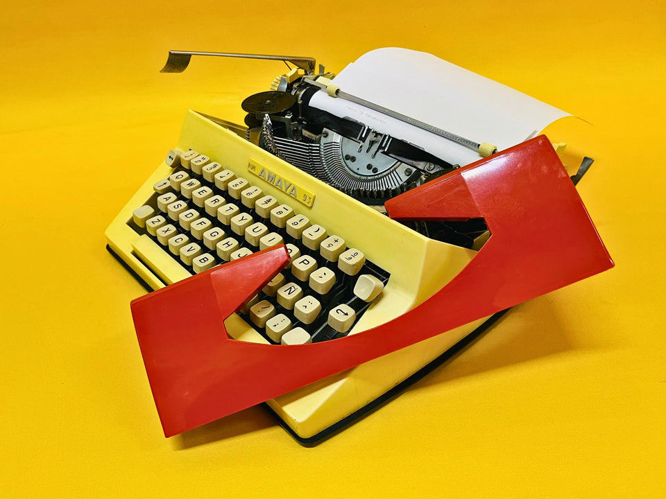Working Amaya 93 Typewriter | Rare Two-Tone Red & Cream Typewriter with Case