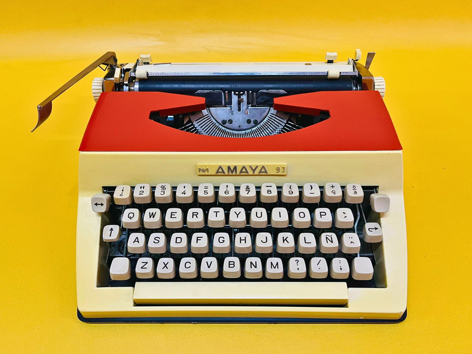 Working Amaya 93 Typewriter | Rare Two-Tone Red & Cream Typewriter with Case