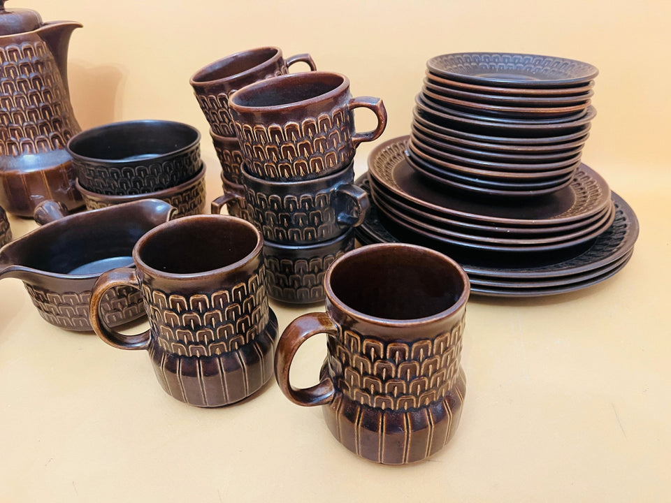Wedgwood Pennine Brown Stoneware Dinner Set - 1960s Mid-Century Modern Oven-to-Tableware