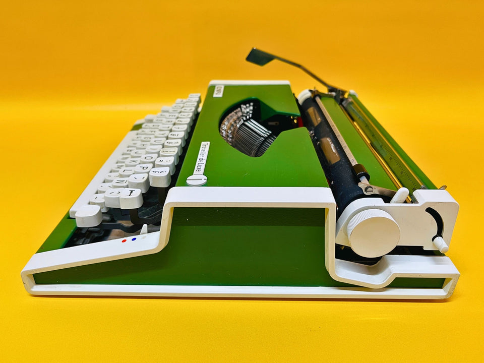 1970s Green Olympia Traveller De Luxe Typewriter | Working Portable Green typewriter