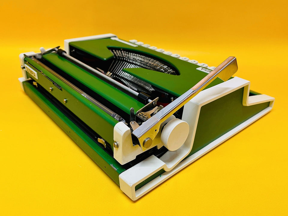 1970s Green Olympia Traveller De Luxe Typewriter | Working Portable Green typewriter
