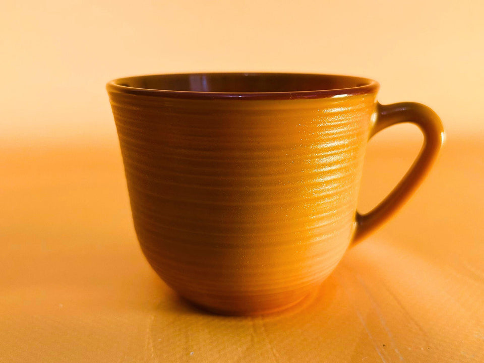 Arcopal Volcano Coffee Mug Set – 3-Piece French Opal Glass, 1970s Mid-Century Modern