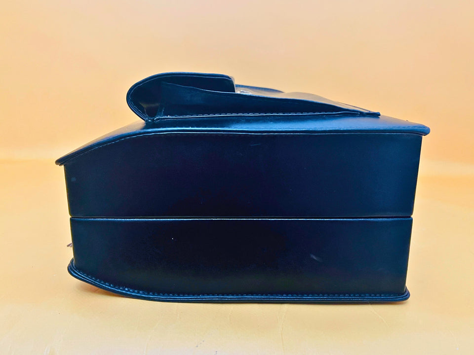Vintage Black Leather Executive Briefcase – Attache Case with Key and Front Pocket