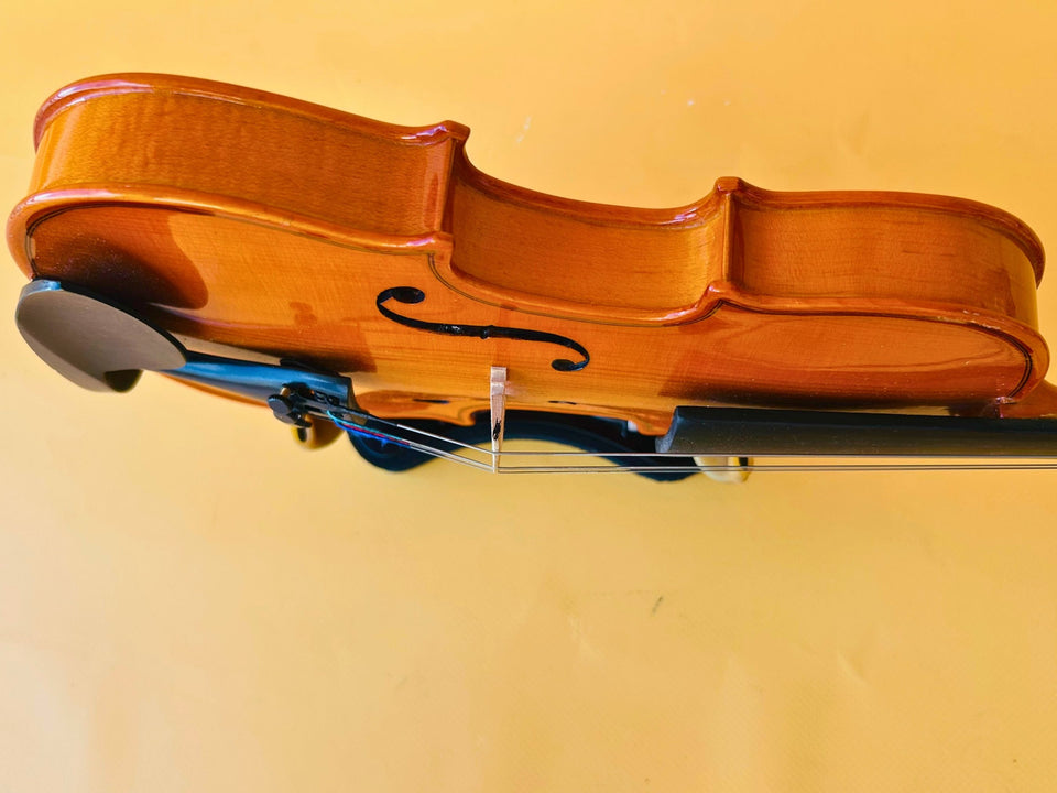 Student Violin Outfit 1/2 Size - Vintage Natural Wood Finish - Complete Starter Kit with Case & Bow