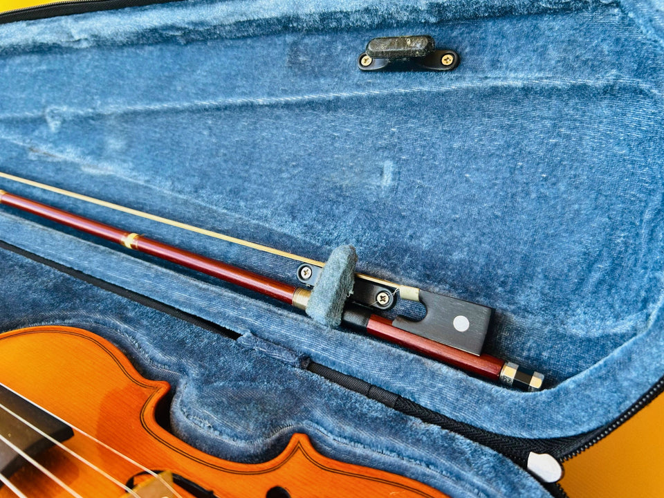 Student Violin Outfit 1/2 Size - Vintage Natural Wood Finish - Complete Starter Kit with Case & Bow