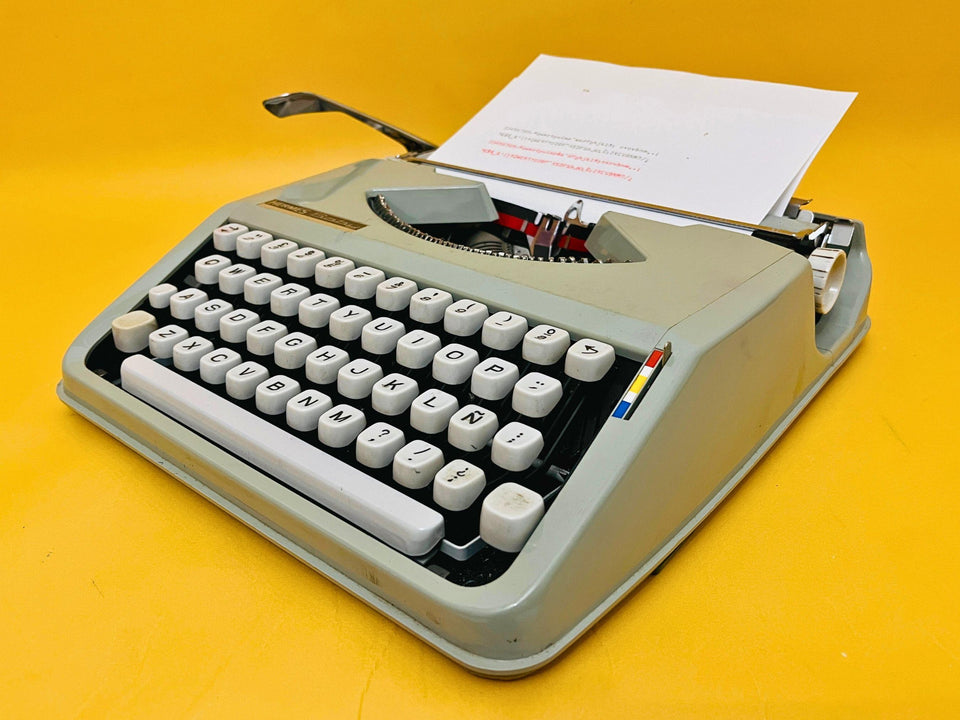 Hermes baby gray manual typewriter