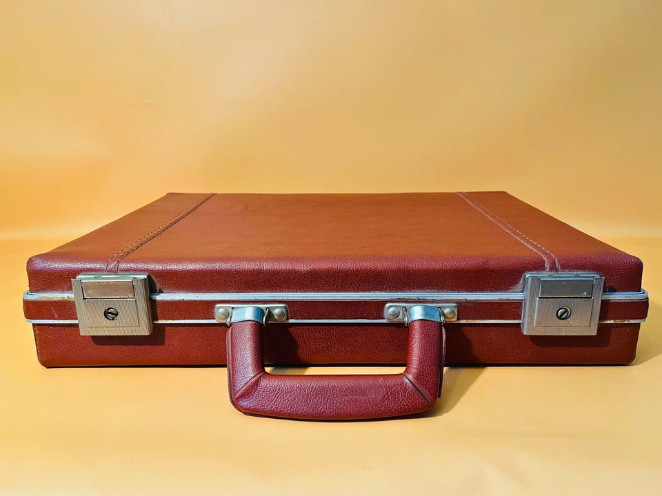 Vintage Hard Shell Case - Brown Faux Leather Very Good Condition