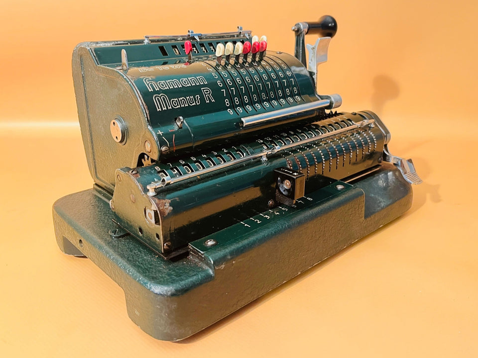 Vintage Hamann Manus R DeTeWe green mechanical calculator front view