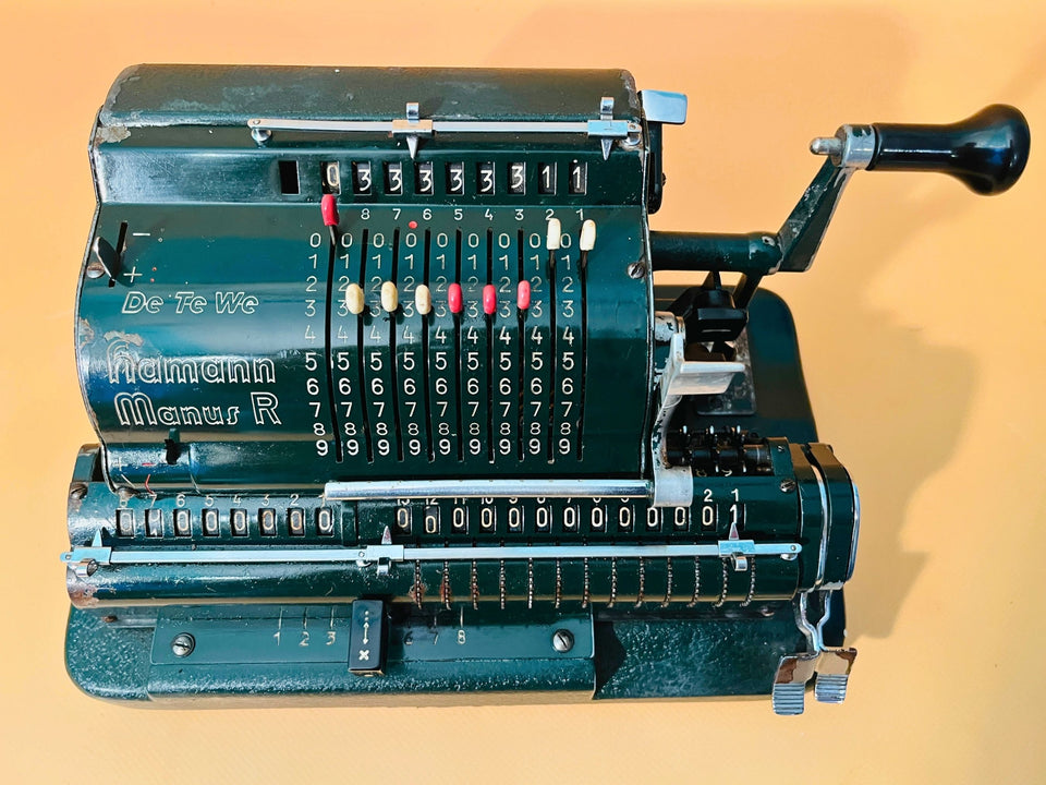 Vintage Hamann Manus R DeTeWe Mechanical Calculator For Parts Repair