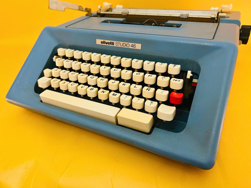 Working Typewriter Olivetti Studio 46 Blue Mint With Dust Cover