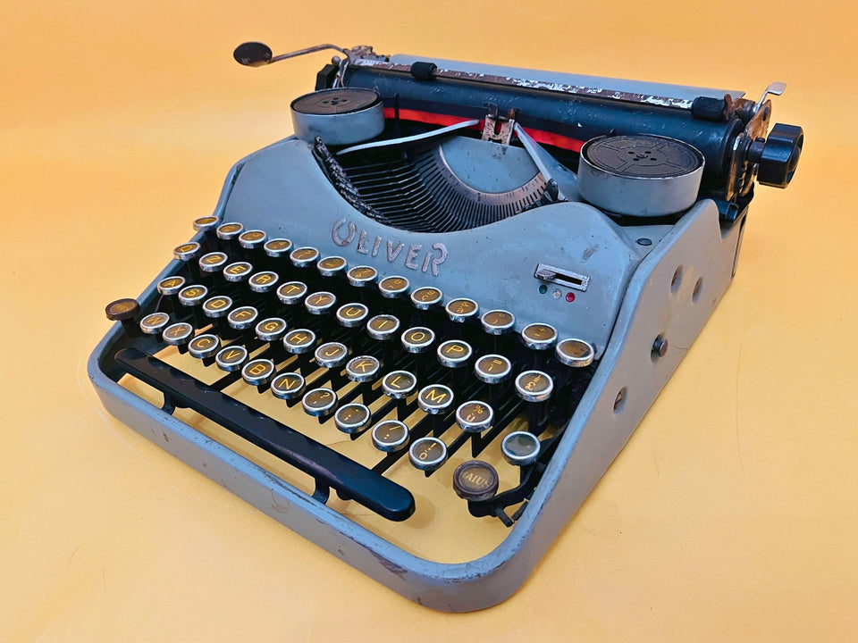 Oliver typewriter gray working 1930s vintage model