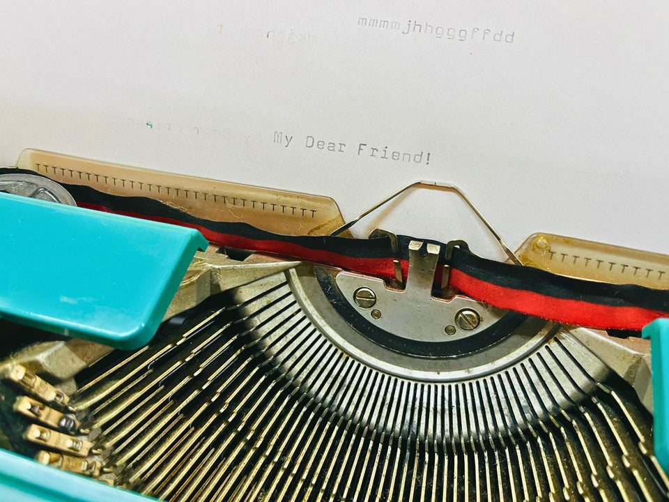 Close shot Olivetti studio 45 typesample