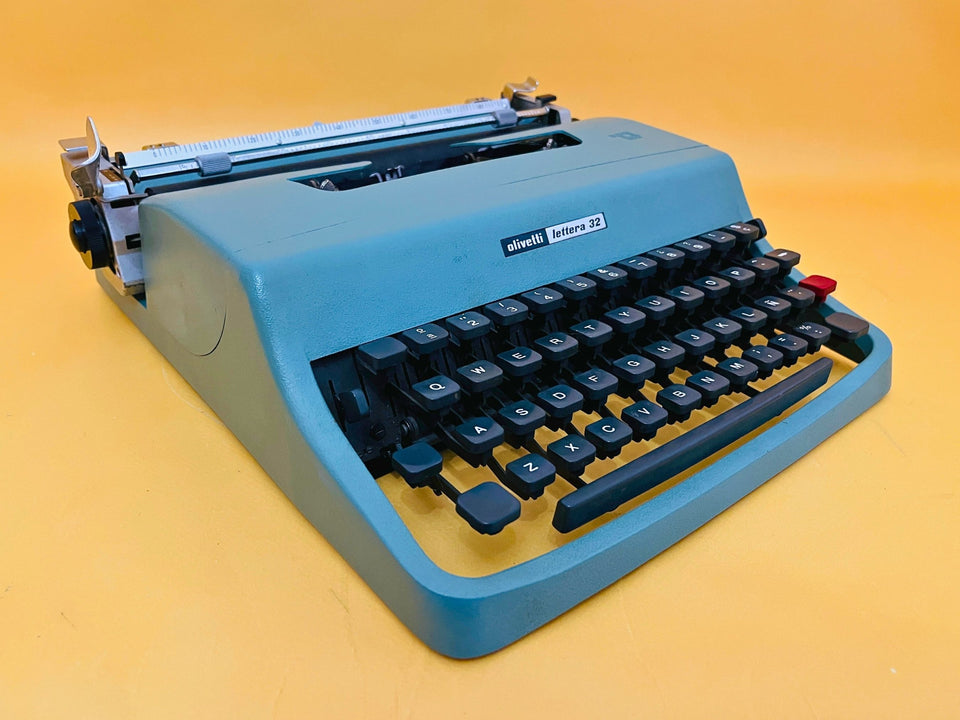 Olivetti Lettera 32 with Case | Iconic Seafoam Blue | The Writer’s Essential