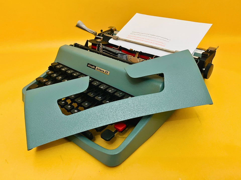 Olivetti Lettera 32 with Case | Iconic Seafoam Blue with Black Borders | The Writer’s Essential