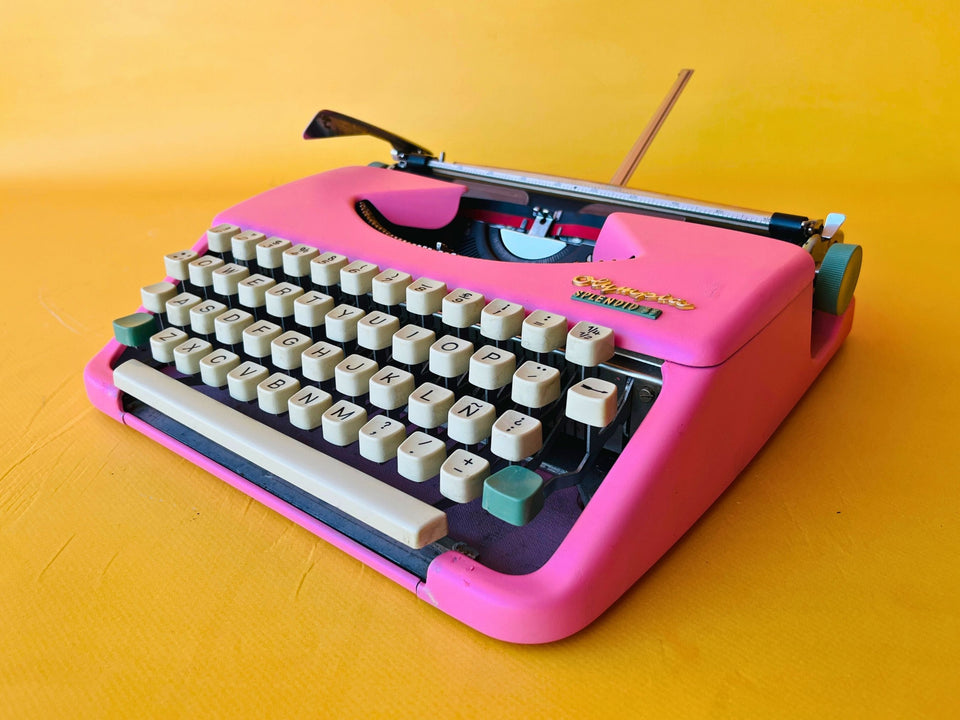 Working typewriter Olympia Splendid 33 custom painted pink main view