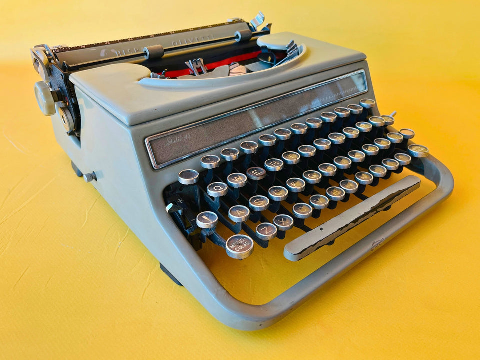 Working Hispano Olivetti Studio 46 | Rare Glass Keys | Sage Green