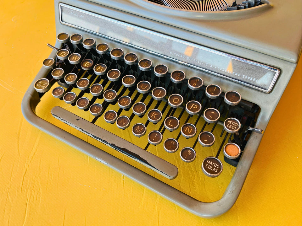 Working Hispano Olivetti Studio 46 | Rare Glass Keys | Sage Green