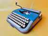 Working typewriter Maritsa 11 blue main view with leather case