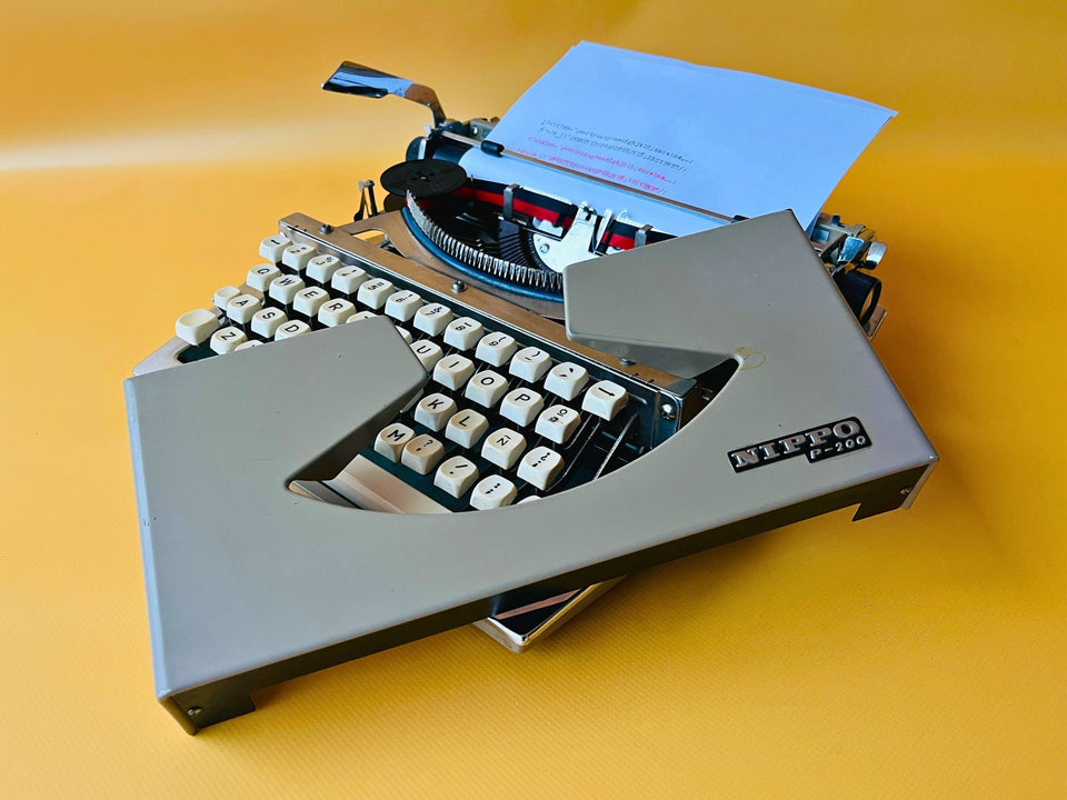 Nippo P-200 Portable Typewriter - Working 1970s Manual Machine - Beige with Case