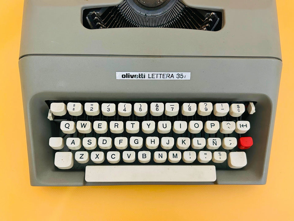 1970s Olivetti Lettera 35 Typewriter | Professional Gray Design | Fully Working QWERTY