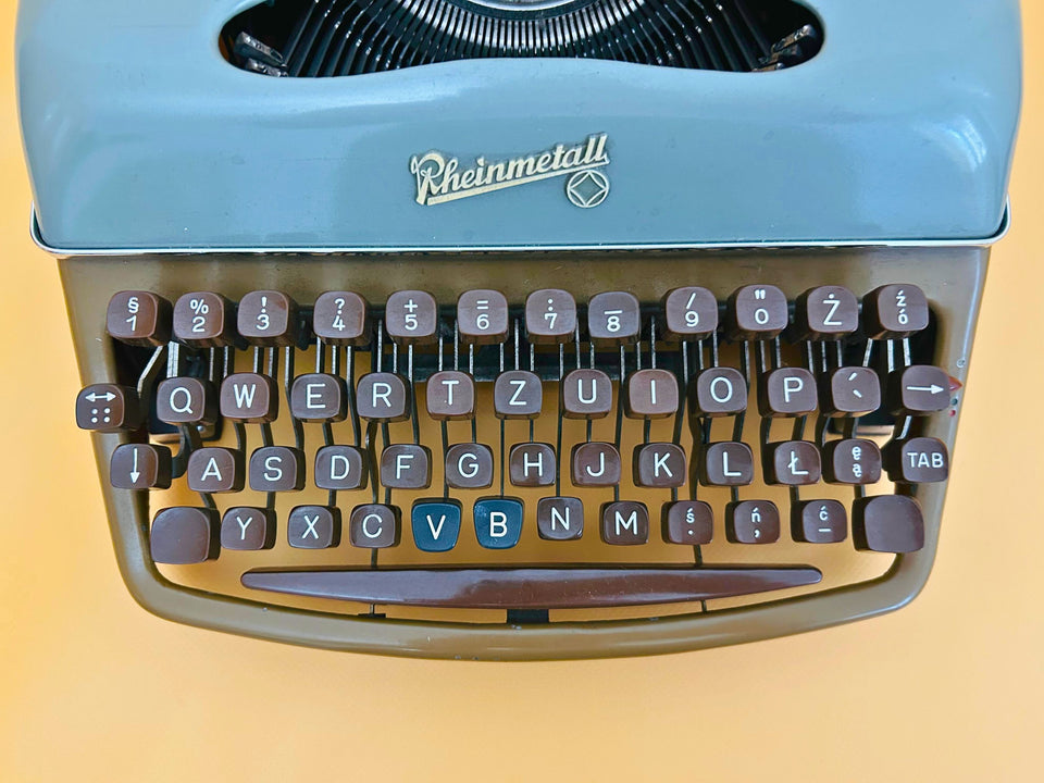 Rheinmetall KsT Typewriter – 1960 Blue Portable Manual Metal Typewriter