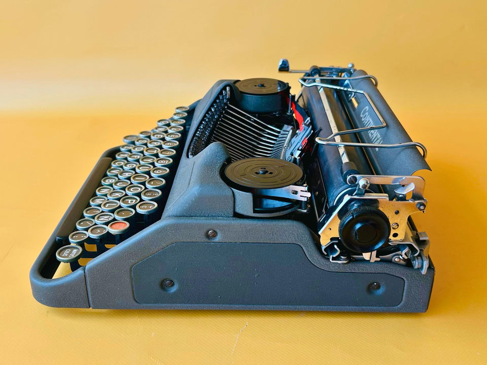 Vintage Continental Klein 1930s Typewriter | Fully Working QWERTY Manual | German Engineering Black (Copy)