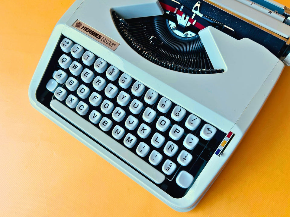 Working White Hermes Baby Typewriter | Swiss Ultra-Portable Typewriter with Case