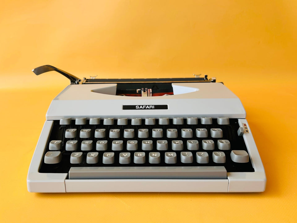 Safari | Slate Gray | All-Metal Mid-Century Design Icon