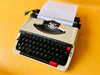 Working Brother Deluxe 250 TR Typewriter | White & Black | Case
