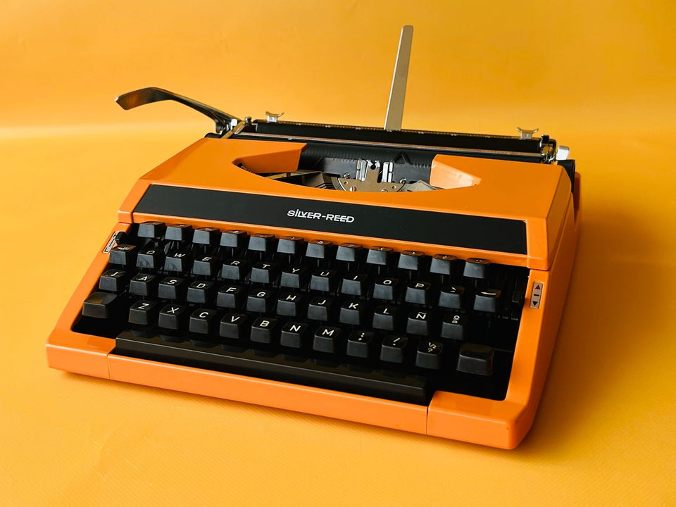 Working Orange Silver Reed Typewriter | Japanese Portable | SN: 91785461