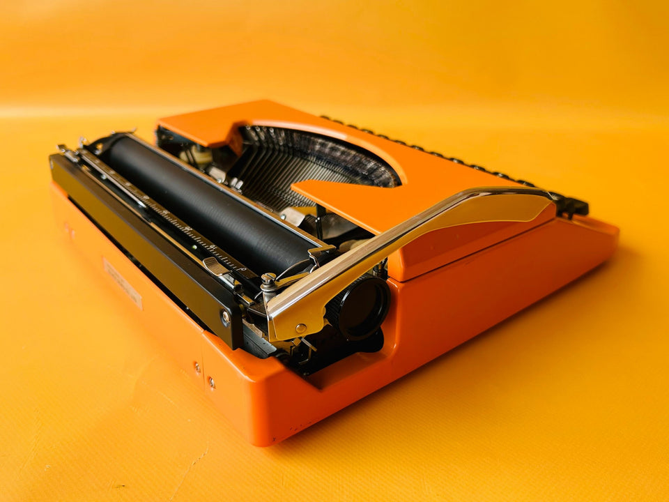 Working Orange Silver Reed Typewriter | Japanese Portable | SN: 91785461