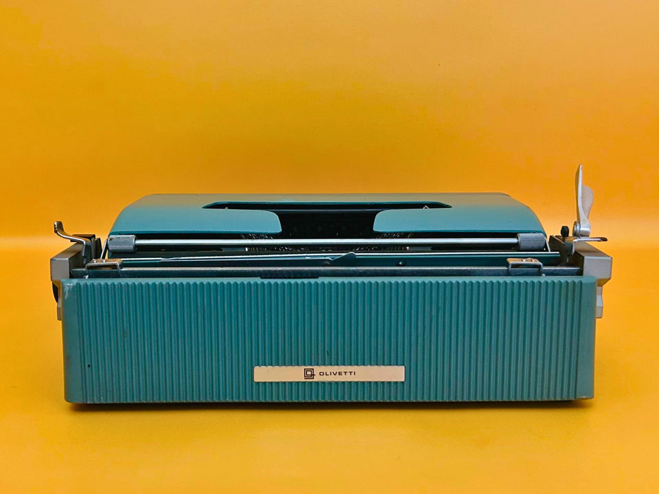 Working Olivetti Lettera 32 Typewriter | Teal Blue | QZERTY