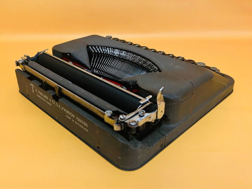 Working Hermes Baby Metal Typewriter | 1960s Swiss QWERTY with metal Case