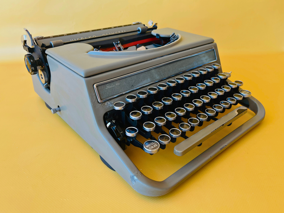 Hispano Olivetti Studio 46 | Sage Green | Noir Edition with Vintage Patina