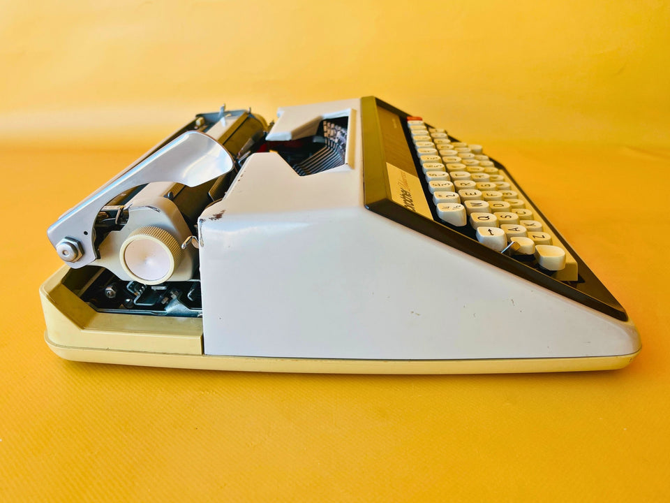 Brother Deluxe 1300 Tabulator | Cream & Black | High-Feature Japanese Classic