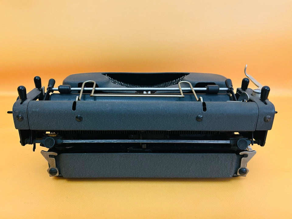 Rheinmetall KST Typewriter | German Engineering | QWERTY Keyboard | Fully Working