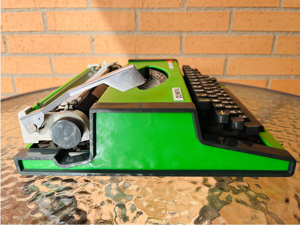 💚 Custom Lime Green Olympia Traveller de Luxe Typewriter – A One-of-a-Kind Collector's Piece