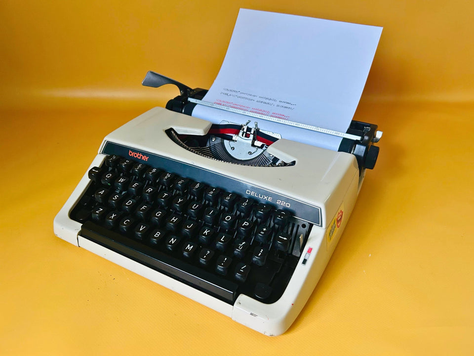Working Brother Deluxe 220 Typewriter | White Portable Manual Typewriter with Case | English QWERTY