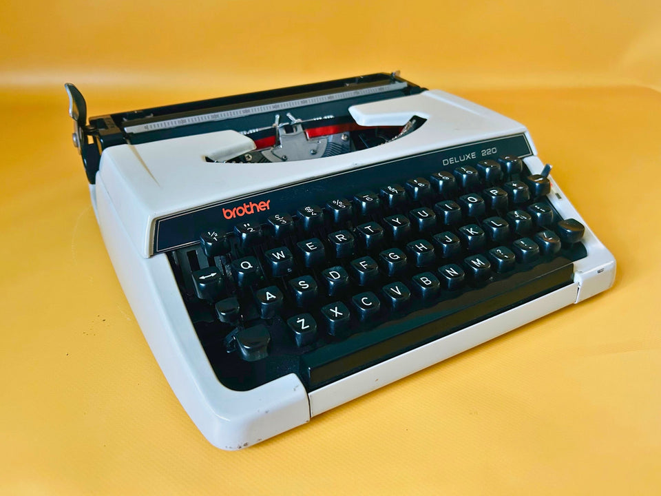 Working Brother Deluxe 220 Typewriter | White Portable Manual Typewriter with Case | English QWERTY