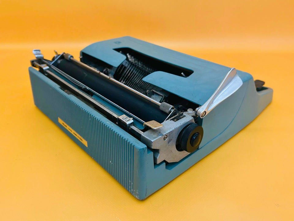 Working Olivetti Lettera 32 Typewriter | Blue Portable Manual Typewriter | AZERTY
