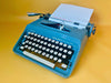 Remington Sperry Rand Ten Forty Typewriter – Sky Blue | English QWERTY | Mint Condition | Guarantee Card