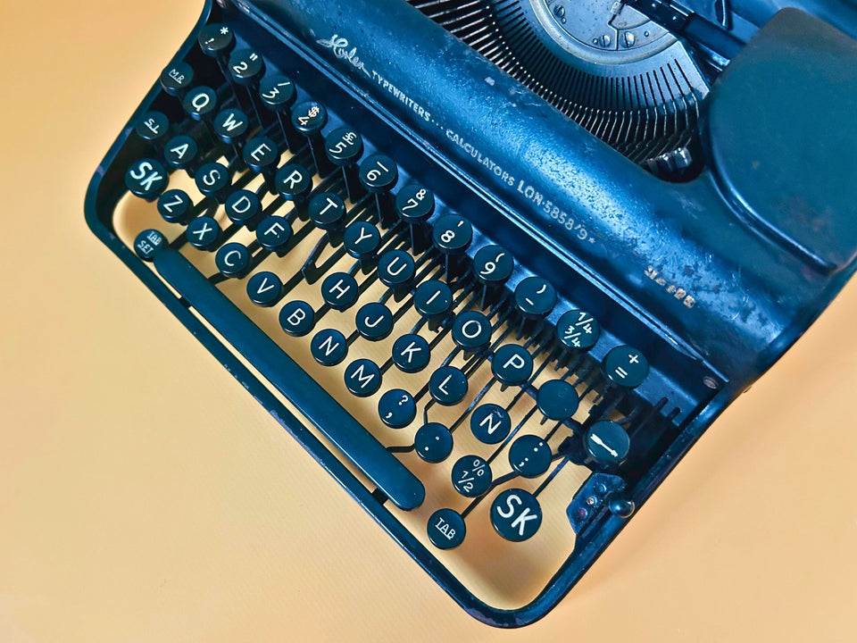 Olympia Progress Portable Typewriter – 1930s–1940s | With Case | Serviced & Working
