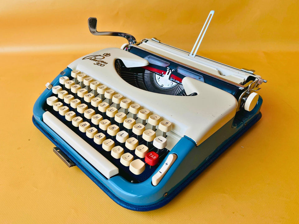 Working typewriter Princess 300 blue front view