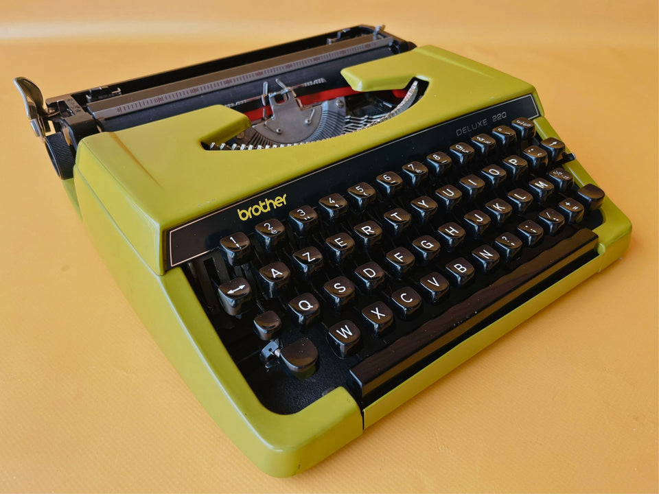 Working Typewriter Brother Deluxe 220 Green Ultra Mint