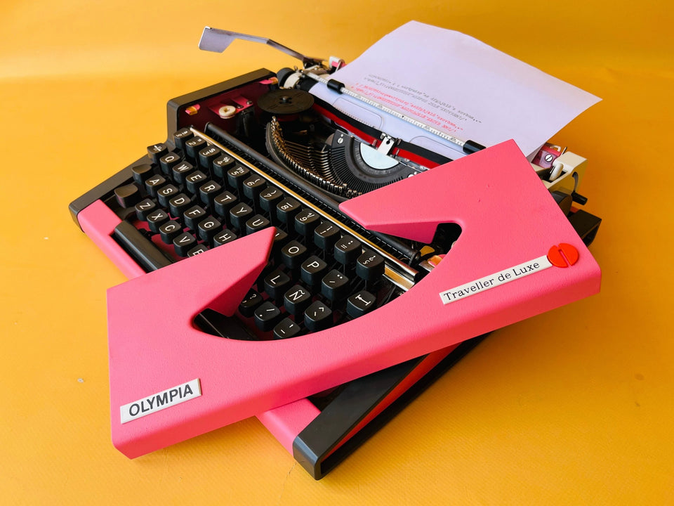 Vintage Olympia Traveller De Luxe Typewriter - Custom Pink Working Typewriter with Case QWERTY