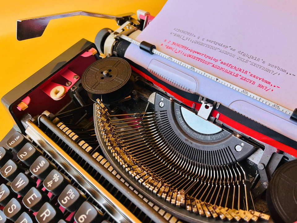 Vintage Olympia Traveller De Luxe Typewriter - Custom Pink Working Typewriter with Case QWERTY