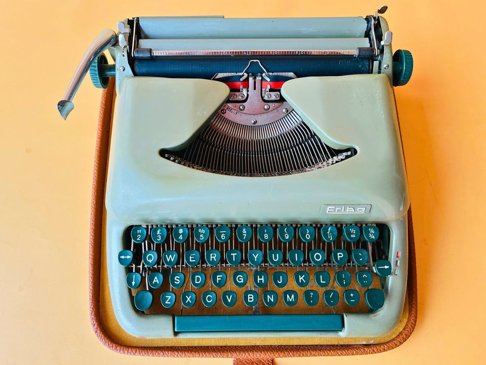 Working typewriter Erika Model 10 English Qwerty keyboard close-up