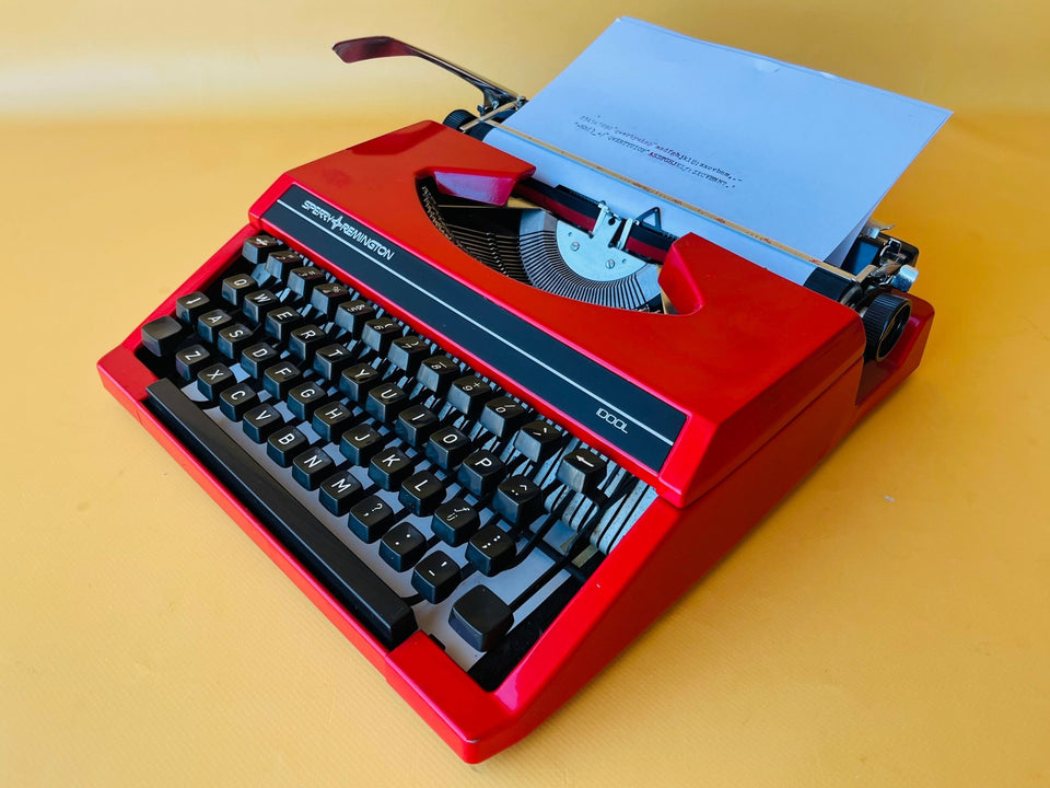 Working Typewriter Sperry Remington Idool Red Dutch Qwerty With Case