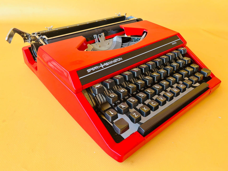 Working Typewriter Sperry Remington Idool Red Dutch Qwerty With Case