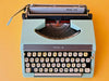 Royal 200 Spanish Qwerty keyboard close-up from above